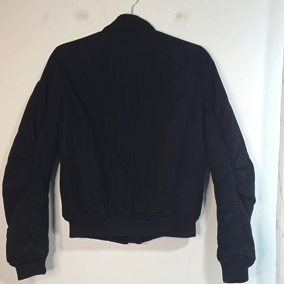 Set of 2 Bomber Jackets Black and Green - Picture 9 of 13